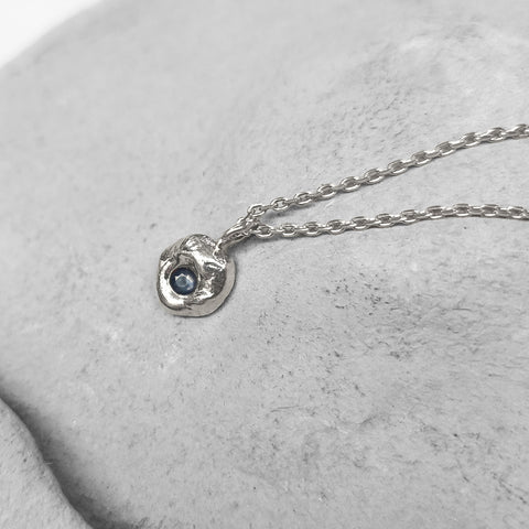 Mold Art Drops ezüst nyaklánc zafírral