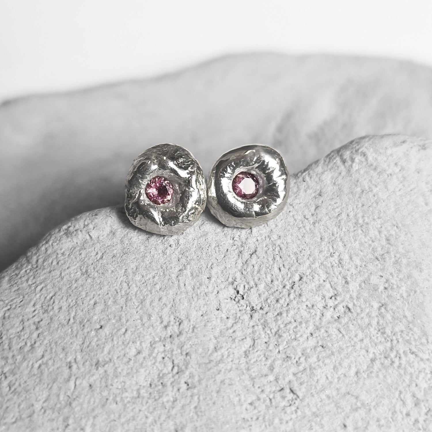 Mold Art Drops ezüst fülbevaló zafírral