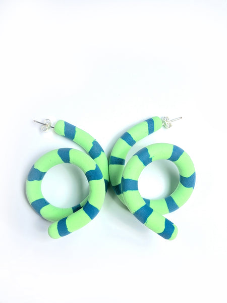 Patterned spiral earrings