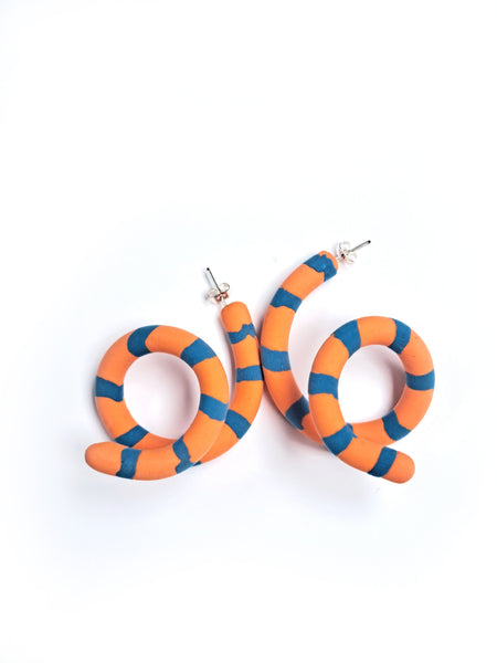 Patterned spiral earrings