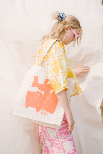 Tote bag