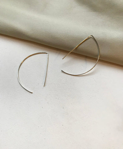 Fishbone D earrings