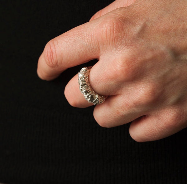 EZÜST RUSZTIKUS GYŰRŰ