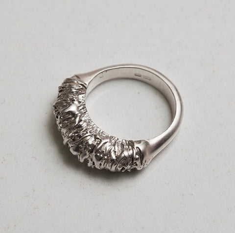 EZÜST RUSZTIKUS GYŰRŰ