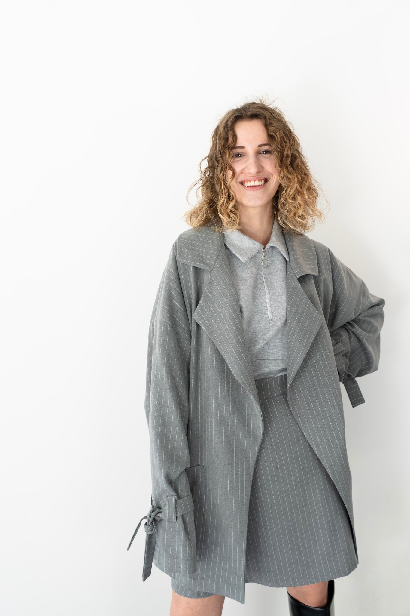 THE MARIA OVERSIZED BLAZER - GREY STRIPES