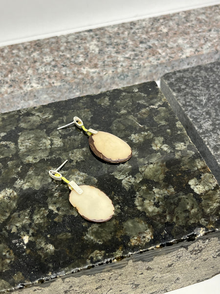 TRÓPUSI MAG FÜLBEVALÓ