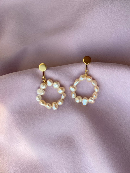 Mini Mary earrings