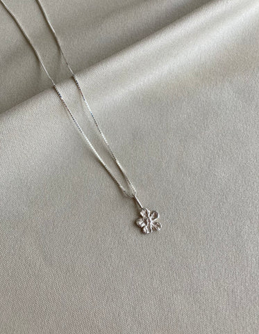 Mini wild rose necklace
